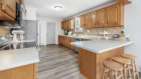 6394 Danforth M15, Escanaba, MI 49829 photo 8