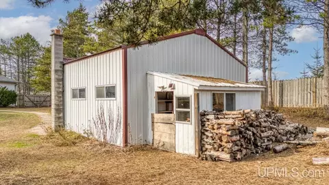 6394 Danforth M15, Escanaba, MI 49829 photo 28