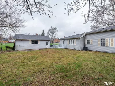 Exterior - 1455 Kent, Carleton, MI 48117 photo 3 of 7