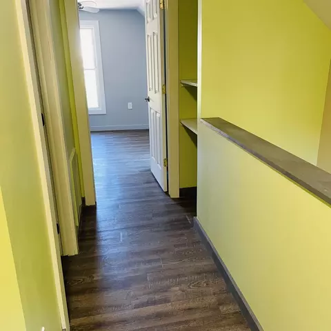 Entry Way - 206 S Howell, Owosso, MI 48867 photo 4 of 5