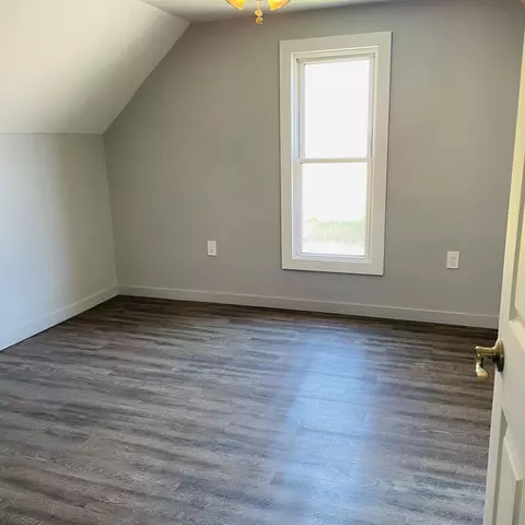 Bedroom - 206 S Howell, Owosso, MI 48867 photo 3 of 4