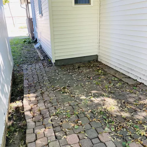 Exterior - 206 S Howell, Owosso, MI 48867 photo 6 of 6