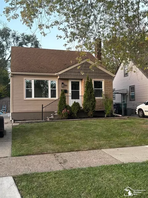 630 Ford, Lincoln Park, MI 48146