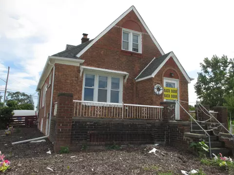 5648 11 Mile, Warren, MI 48091