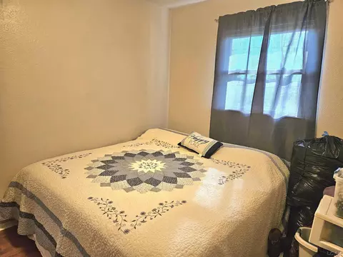 Bedroom - 991 Substation, Temperance, MI 48182 photo 3 of 3