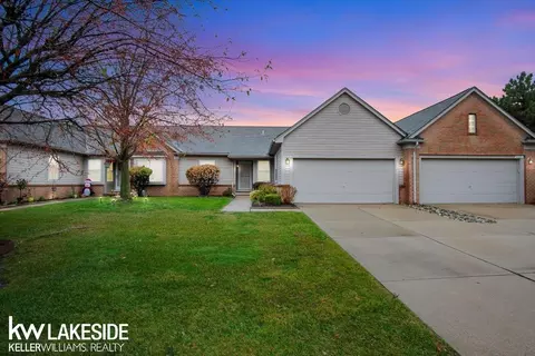 34455 Manor Run, Sterling Heights, MI 48312