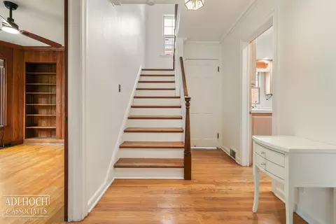 Entry Way - 1336 Audubon, Grosse Pointe, MI 48230 photo 2 of 3