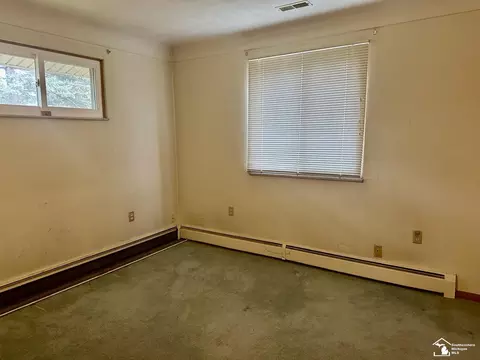 Bedroom - 6700 Keithcrest, Temperance, MI 48182 photo 3 of 4