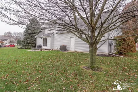 8420 Wolverine, Temperance, MI 48182 photo 5