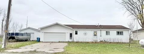 4970 Lakeside, Pinconning, MI 48650