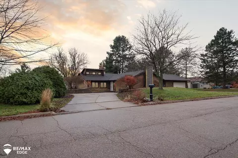 2470 Solarwood, Davison, MI 48423
