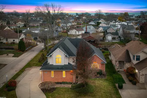 38080 Jefferson, Harrison Township, MI 48045