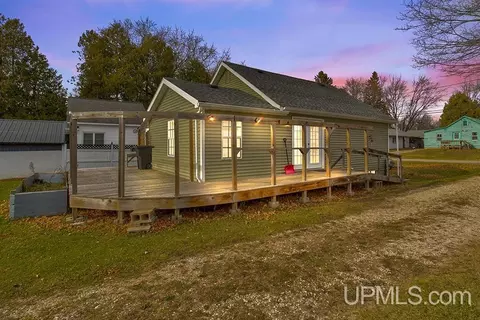 W5479 4th, Hermansville, MI 49847