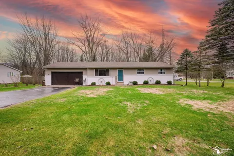 9747 Douglas, Temperance, MI 48182