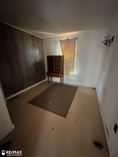 Bedroom - 715 N Silverleaf, Gladwin, MI 48624 photo 2 of 2