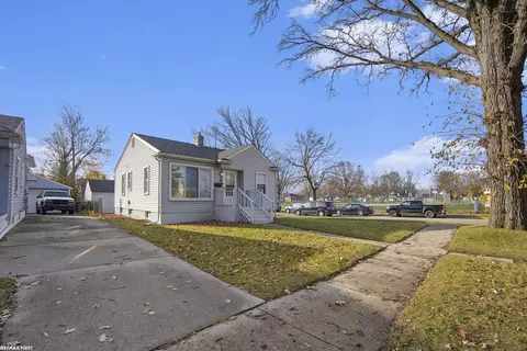 441 Charlevoix, Clawson, MI 48017 photo 5
