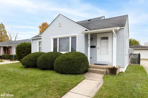 18360 Glendale, Roseville, MI 48066