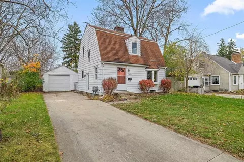 2525 Jefferson, Midland, MI 48640