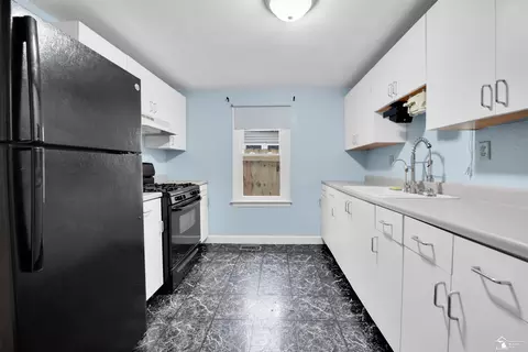 Kitchen - 1111 Adams, Monroe, MI 48161 photo 1 of 2