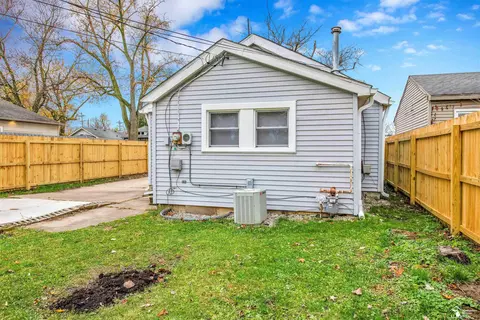 Exterior - 1111 Adams, Monroe, MI 48161 photo 6 of 6