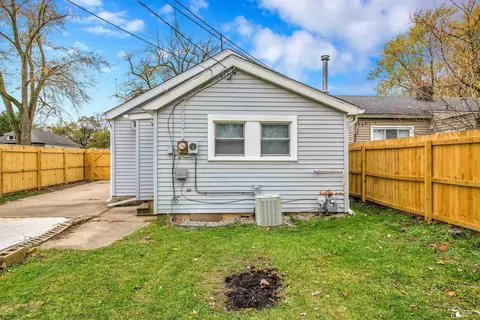 Exterior - 1111 Adams, Monroe, MI 48161 photo 4 of 6