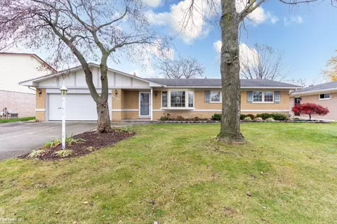 39362 Aynesley, Clinton Township, MI 48038