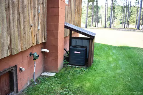 10948 S 75, Rapid River, MI 49878 photo 4