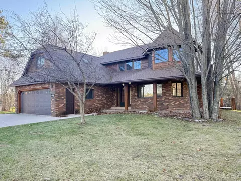 915 Dalmar, Kingsford, MI 49802