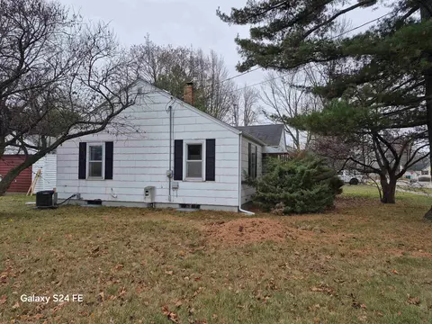 310 N Ionia, Gladwin, MI 48624 photo 2