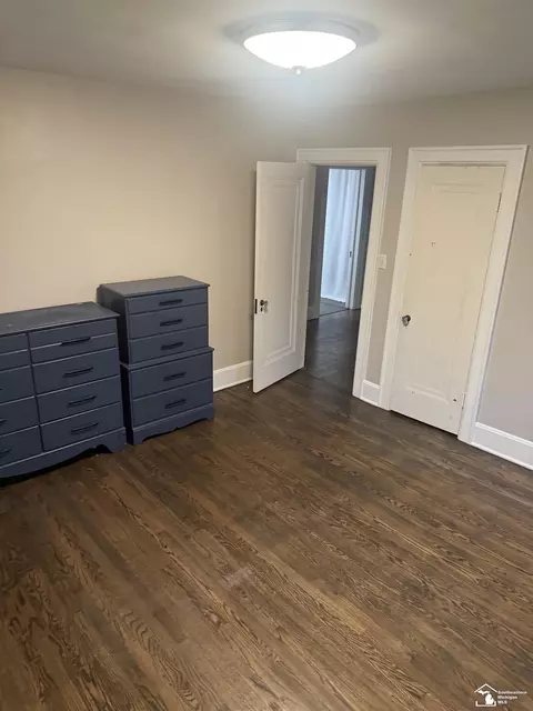Bedroom - 733 Cass, Monroe, MI 48161 photo 3 of 6