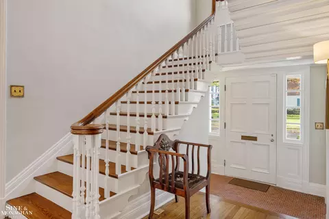 Entry Way - 31 Beverly, Grosse Pointe Farms, MI 48236 photo 2 of 16
