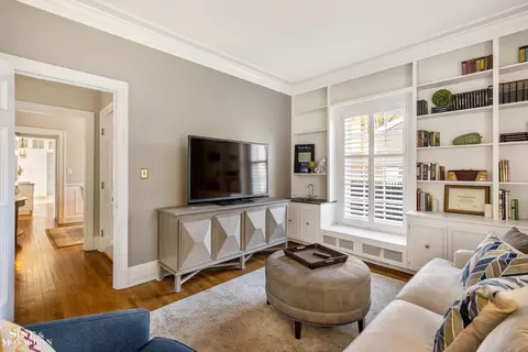 Living - 31 Beverly, Grosse Pointe Farms, MI 48236 photo 8 of 10