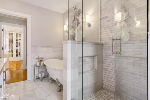 Bath - 31 Beverly, Grosse Pointe Farms, MI 48236 photo 5 of 10