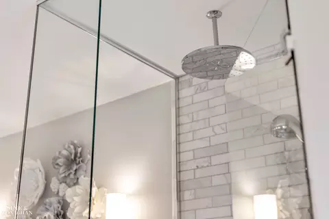Bath - 31 Beverly, Grosse Pointe Farms, MI 48236 photo 6 of 10
