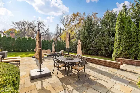 Exterior - 31 Beverly, Grosse Pointe Farms, MI 48236 photo 8 of 11