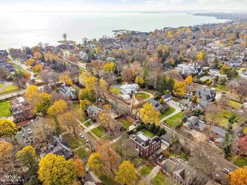 View/Area - 31 Beverly, Grosse Pointe Farms, MI 48236 photo 2 of 3