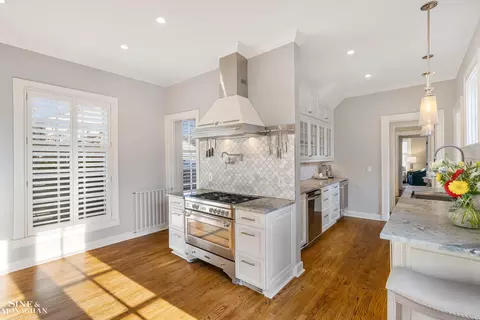 Kitchen - 31 Beverly, Grosse Pointe Farms, MI 48236 photo 7 of 11