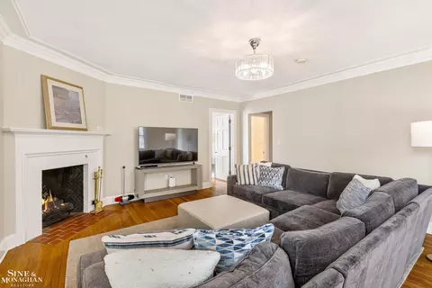 Living - 31 Beverly, Grosse Pointe Farms, MI 48236 photo 10 of 10