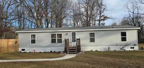 1161 S Nine Mile, Midland, MI 48640
