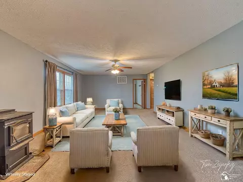 7052 Bluebush, Monroe, MI 48162 photo 14
