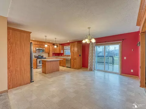 7052 Bluebush, Monroe, MI 48162 photo 6