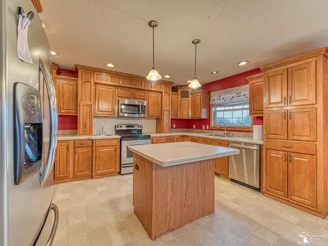 7052 Bluebush, Monroe, MI 48162 photo 11