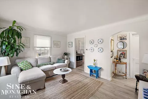 Other - 83 Lakeview, Grosse Pointe Farms, MI 48236 photo 2 of 11