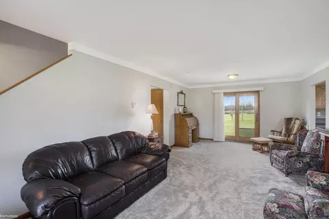Living - 471 Braidwood, Riley, MI 48041 photo 1 of 3