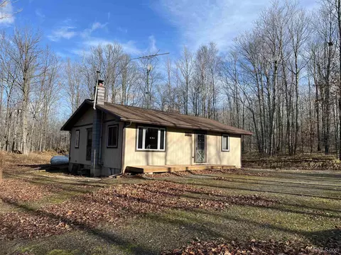 5129 Bessie Babbit, Florence, WI 54121