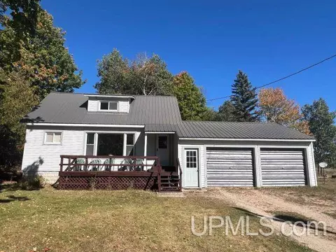 W4060 33rd, Carney, MI 49812