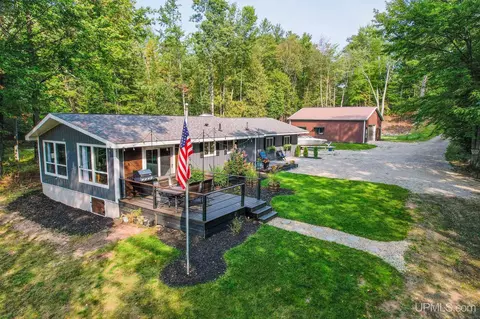 9511 County 513 T, Rapid River, MI 49878
