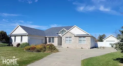 1438 W North, Owosso, MI 48867