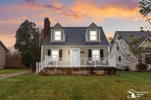 6011 Park, South Rockwood, MI 48179