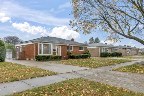 32529 Warner, Warren, MI 48092